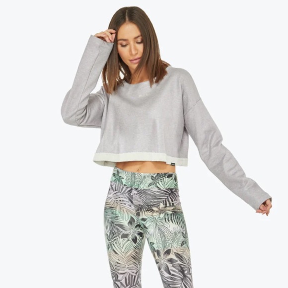 NWT KORAL Valor Wave Crop Top XL